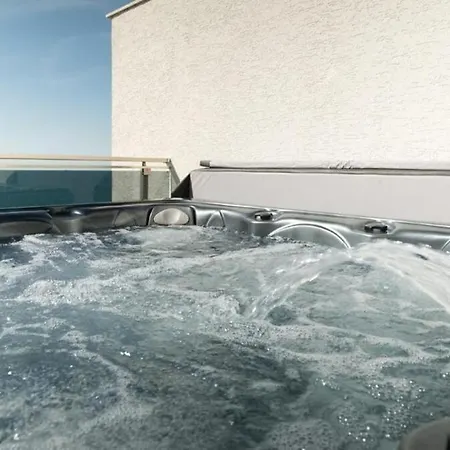 Exclusive Seafront Duplex With Jacuzzi Durrës