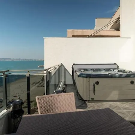 Exclusive Seafront Duplex With Jacuzzi Durrës