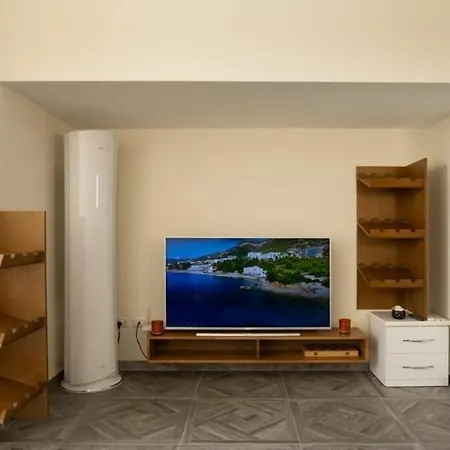 Exclusive Seafront Duplex With Jacuzzi 아파트 *